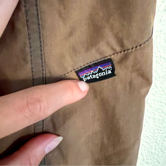 PATAGONIA GI II Zip Off Cargo Pants in Green - Picture 5 of 9